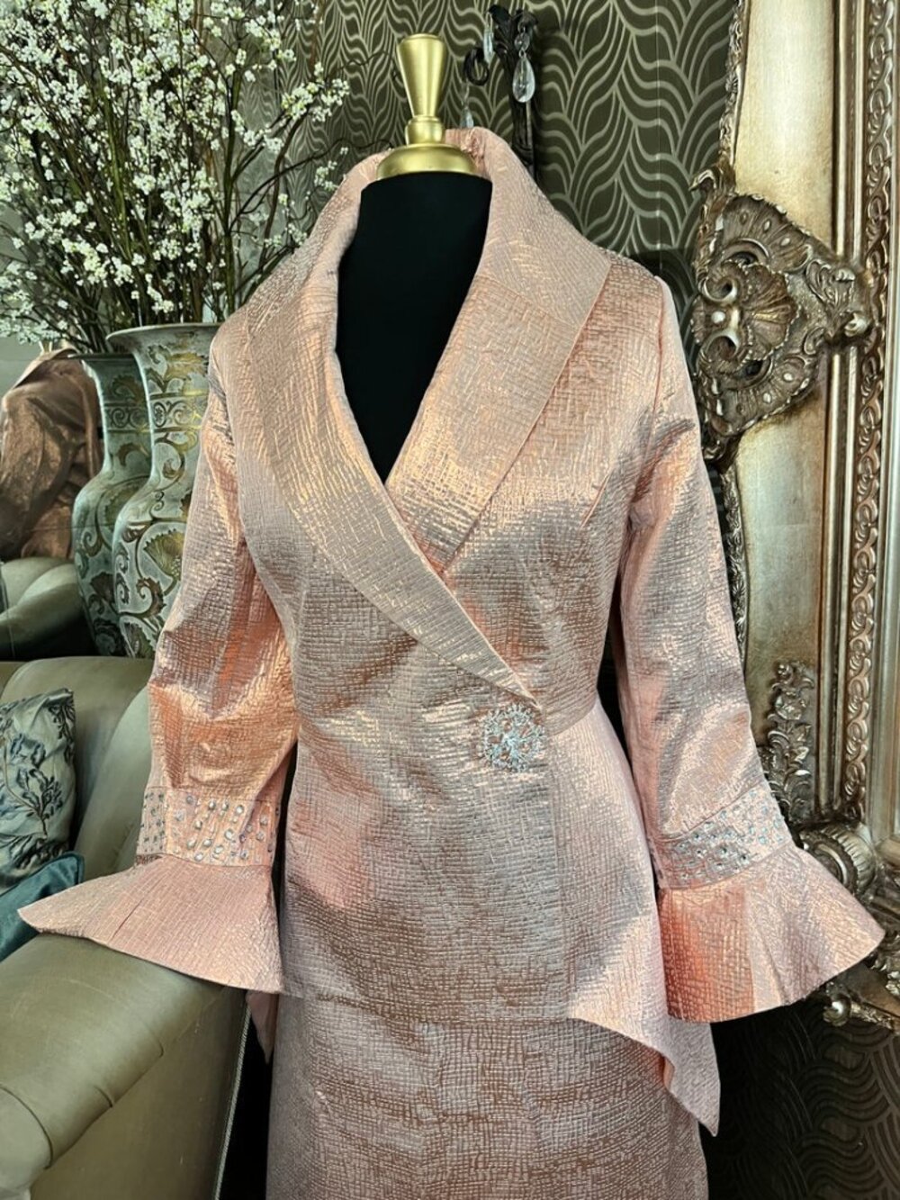 Midnight velvet peach-colored brocade skirt suit - Picture 3 of 8